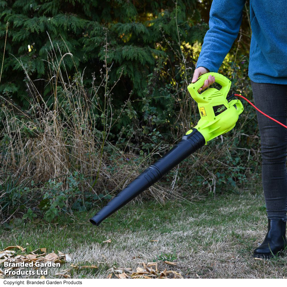 Garden Gear 3000W Corded Leaf Blower image